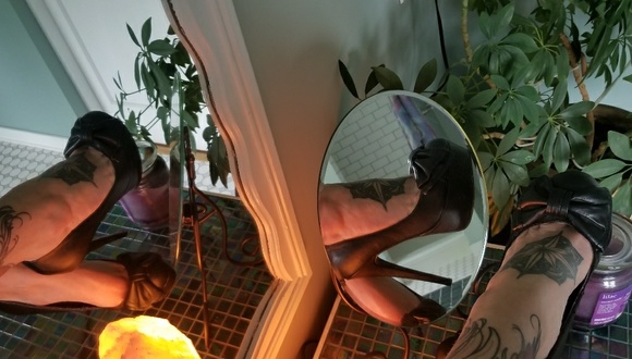 Heels - Picture 2 of 6